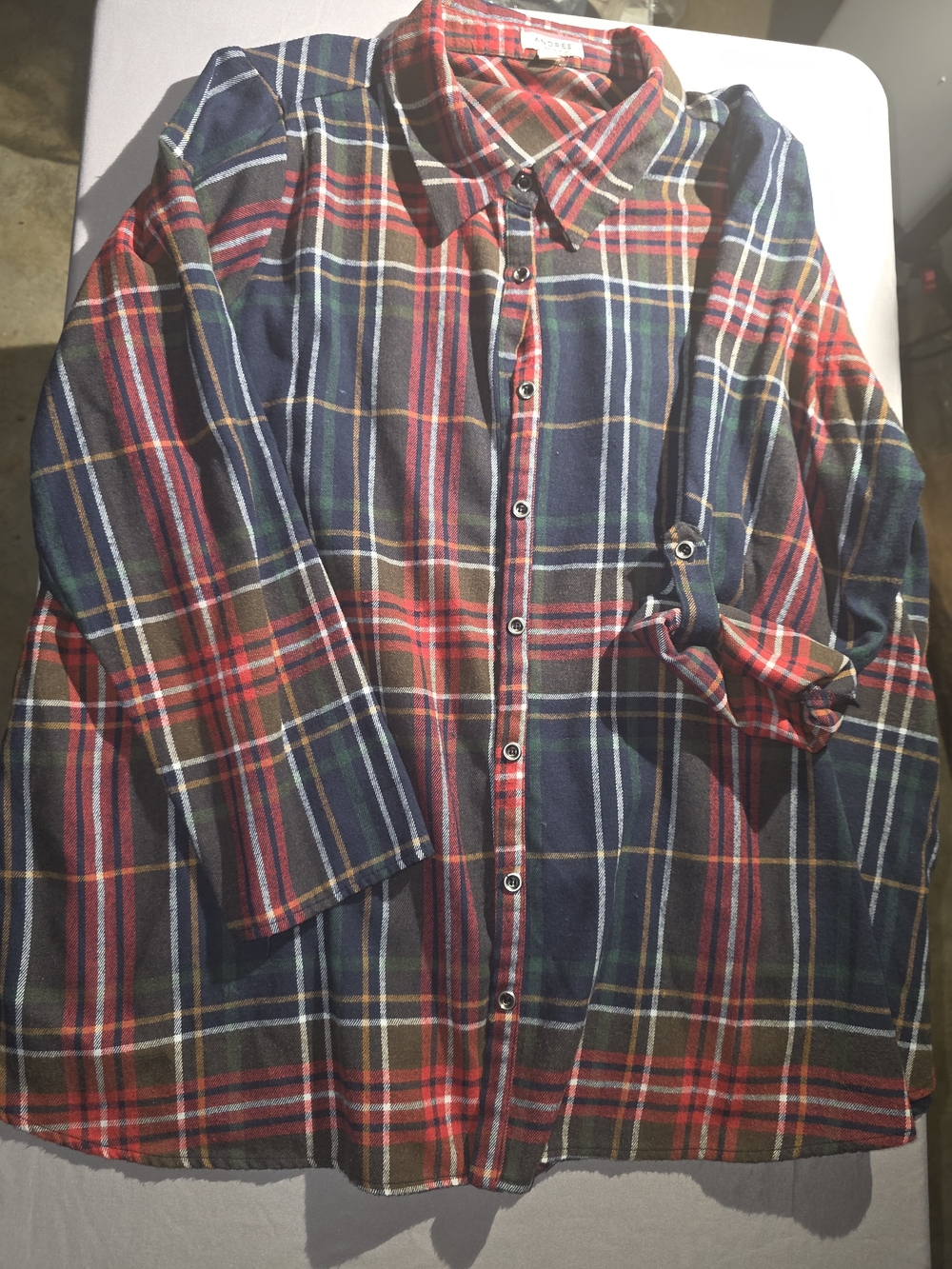 Chic Soul Lightweight Flannel Red Navy Green Plaid Button-Down Shirt